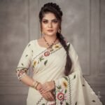 Women's Off-White Georgette Saree with Multicolor Floral Embroidery, Zigzag Border & Embroidered Blouse Piece – Party Wear, Festive, Casual Saree - Image 4